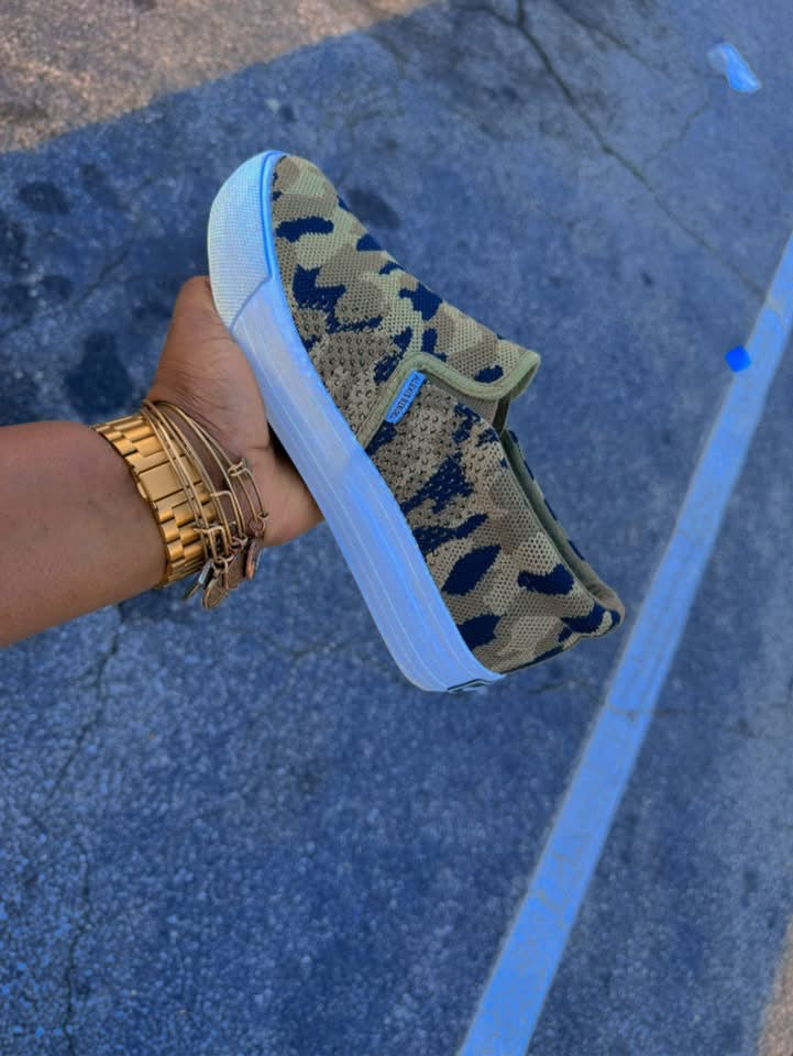 Alexis Bendel Camo Slip-Ons